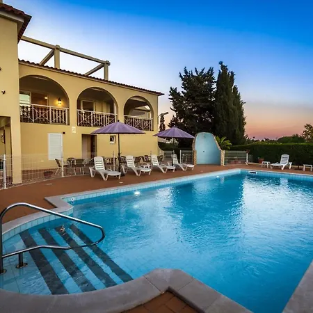 Guest house Welwitshia 3*